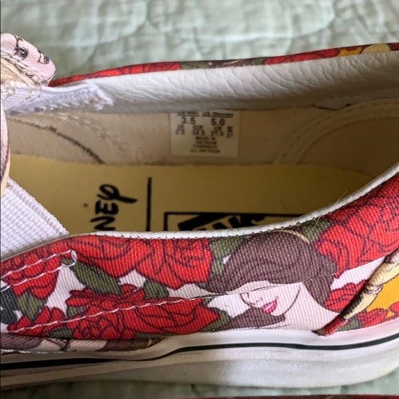 Vans X Disney Collab - Picture 3 of 4